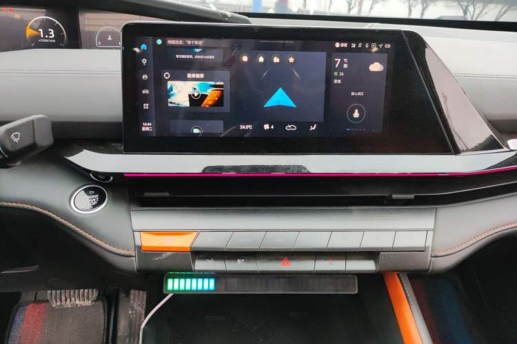 Used Changan UNI-V 2022 1.5T Prestige Version
