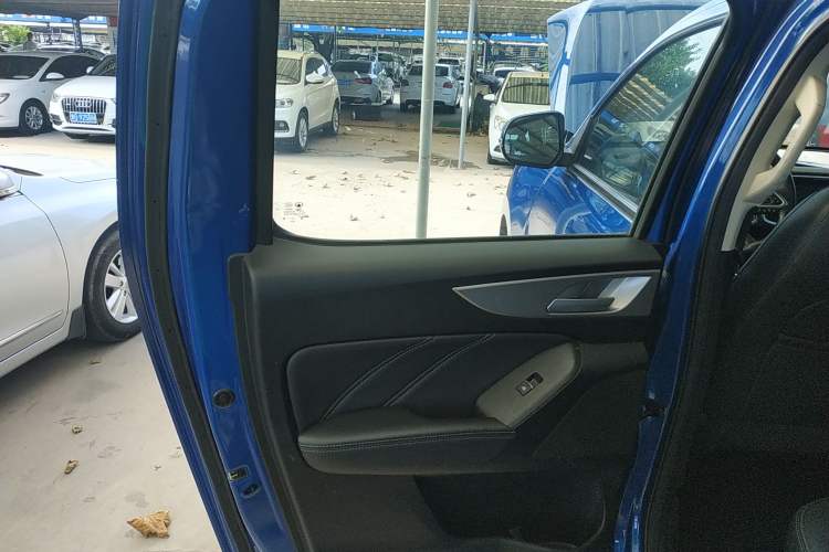 Used Great Wall Poer 2019 2.0T Commercial Version Manual Diesel 4x4 Elite Standard Box GW4D20M
