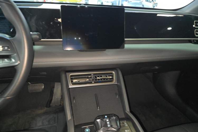 Used BYD Qin L 2024 DM-i 80KM Leading Model