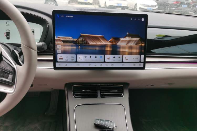 Used BYD Han 2024 EV Glory Edition 715KM Front-Wheel-Drive Flagship Model