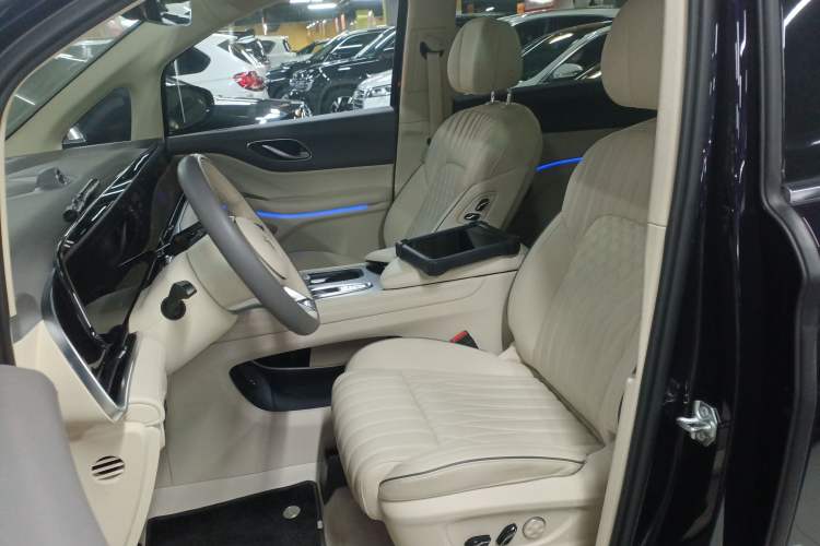 Used VOYAH Dream 2022 Low-Carbon Edition Dream+ Smart Enjoyment Package