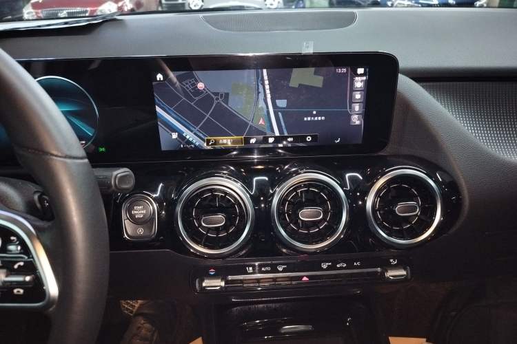 Used Mercedes-Benz B-Class 2022 Updated B 200 Fashion Edition
