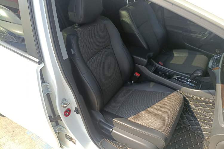 Used Honda Jade 2020 1.8L automatic Comfort version
