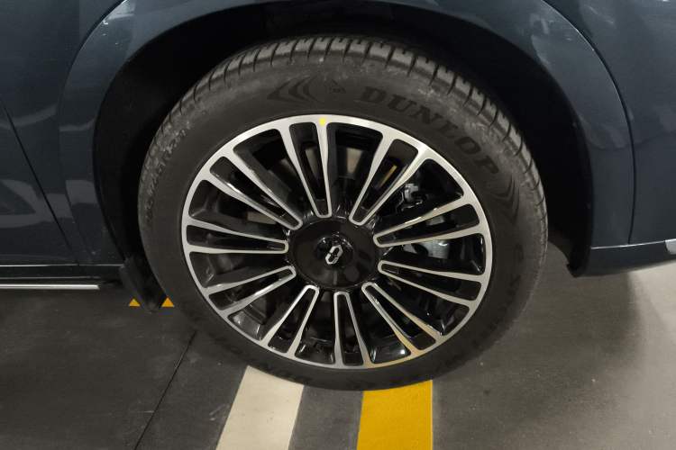 Used Hima AITO M7 2024 1.5T Intelligent Driving 4WD Ultra Version 6 Seats
