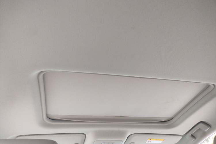 Used Buick GL8 2018 28T Luxury Model China VI Standard
