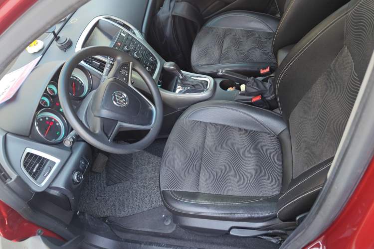 Used Buick GT 2014 XT 1.6L Automatic Fashion Edition
