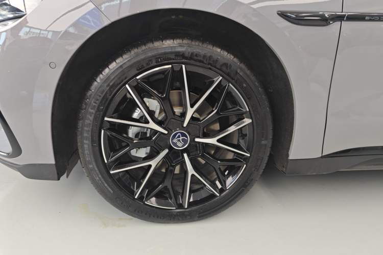 Used BYD Han 2025 EV Intelligent Driving Version 506KM Prestige Model
