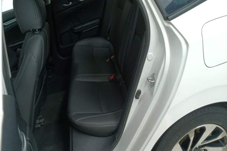 Used Honda Civic 2016 220TURBO CVT Luxury Edition
