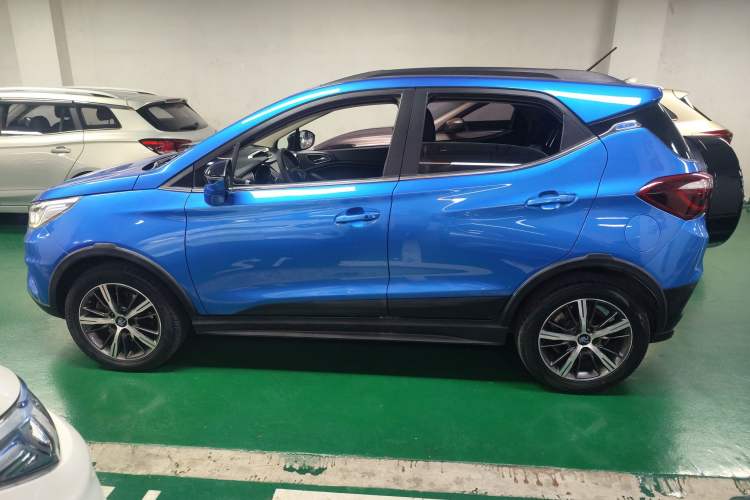 Used BYD Yuan New Energy 2018 EV360 Smart Connected Cool Model
