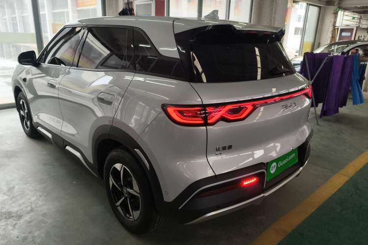 Used BYD Yuan UP 2025 Intelligent Driving Version 401 km Leading Edition