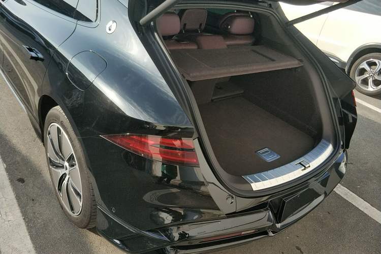 Used Denza Z9GT 2024 1100 4x4 Max First Edition
