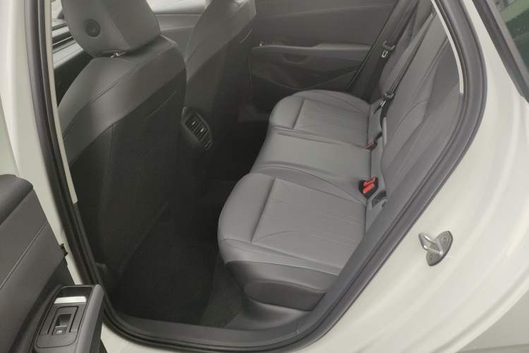 Used Volkswagen Lavida 2026 Pro 300TSI Starry Zhi Yi Edition
