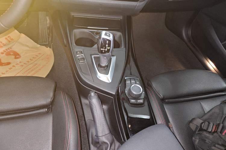 Used BMW 1 Series (Import) 2016 118i Urban Design Package
