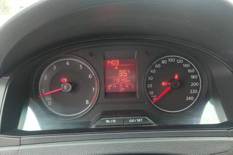 Used Volkswagen Santana 2016 1.6L Manual Fashion Edition
