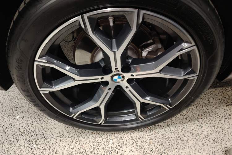 Used BMW X5 2023 xDrive 30Li Luxury M Sport Night Edition Package
