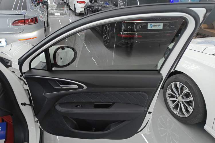 Used ORA Good Cat 2021 400km Standard Range Venus Edition Lithium-Ion Battery
