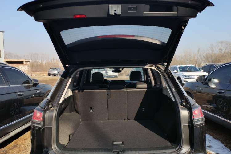 Used Volkswagen Tayron 2023 280TSI Two-Wheel-Drive Luxury Plus Advanced Version
