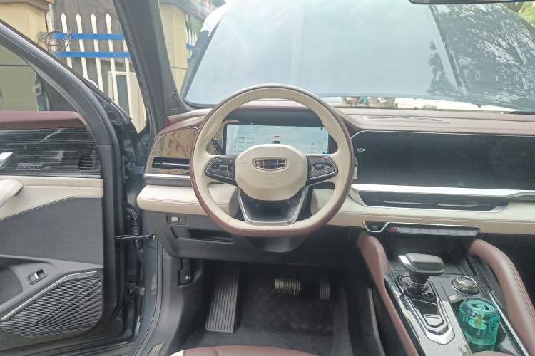 Used Geely Auto Monjaro L 2021 2.0TD DCT EVO Two-Wheel Drive Prestige Version
