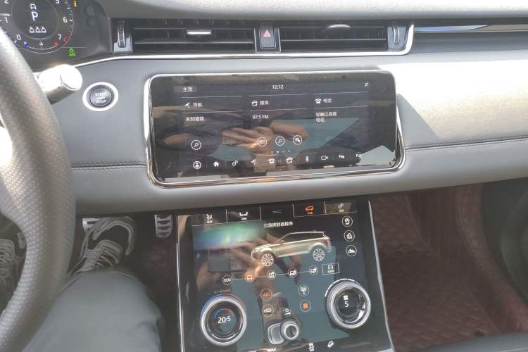 Used Land Rover Range Rover Evoque 2020 249 PS R-DYNAMIC SE Sport Technology Edition
