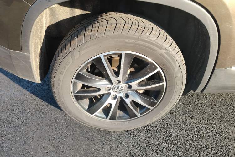 Used Volkswagen Tiguan 2015 1.8TSI Automatic Two-Wheel Drive Luxury Model