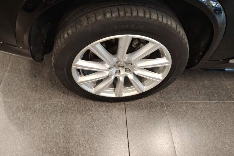 Used Volvo XC90 2019 T6 Zhiyi Edition 7-Seater China VI Standard
