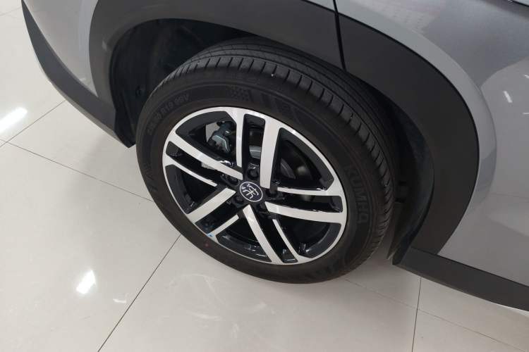 Used BYD Song L DM-i 2024 112 km Leading Edition
