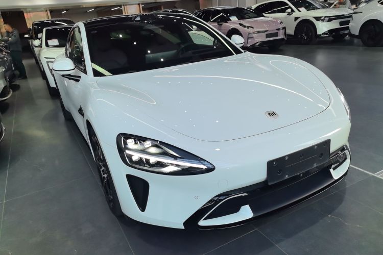 Used Xiaomi Auto SU7 2024 Four-Wheel Drive Ultra-Long Range Advanced Intelligent Driving Max Edition
