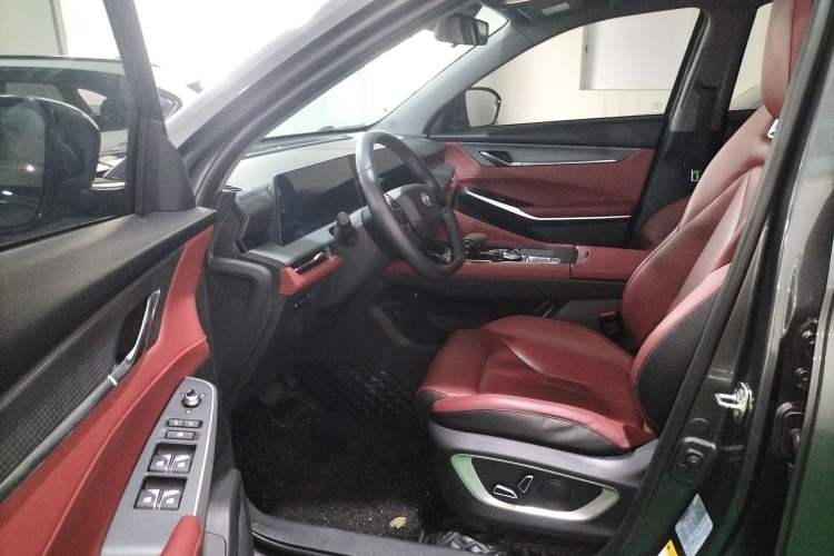 Used Changan CS75 PLUS 2022 2nd Generation 1.5T Automatic Luxury Edition
