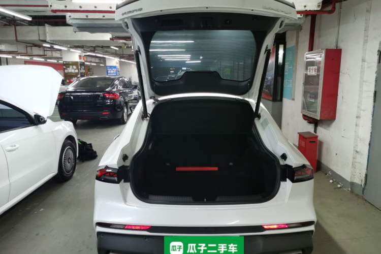 Used Changan UNI-V 2024 1.5T Prestige Edition
