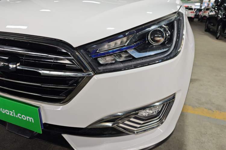 Used Zotye T300 2017 1.5T CVT Premium Edition