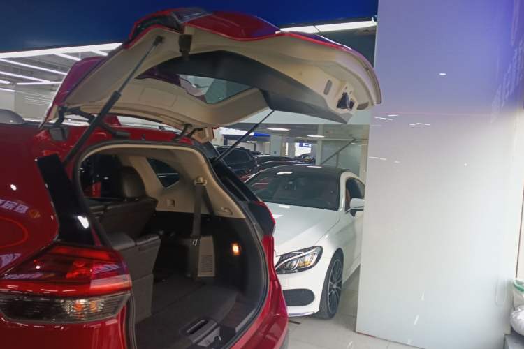 Used Nissan X-Trail 2017 2.0L CVT 7-Seater Comfort Edition 2WD
