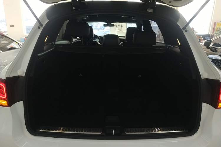 Used Mercedes-Benz GLC 2020 GLC 260 L 4MATIC Luxury Model
