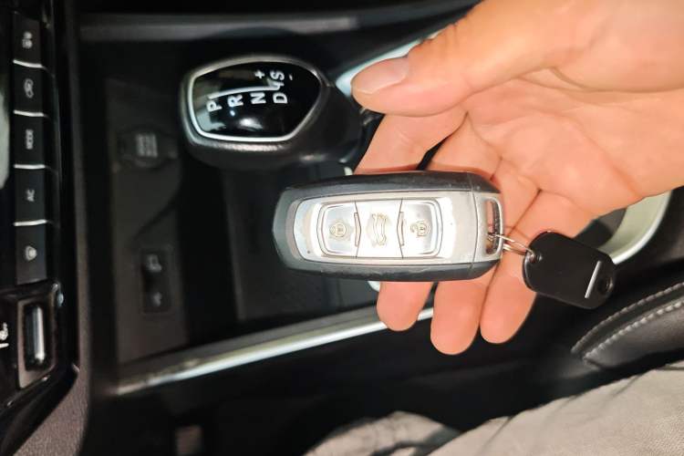 Used Geely Auto Vision X3 2019 Upgraded Model 1.5L CVT Elite Version
