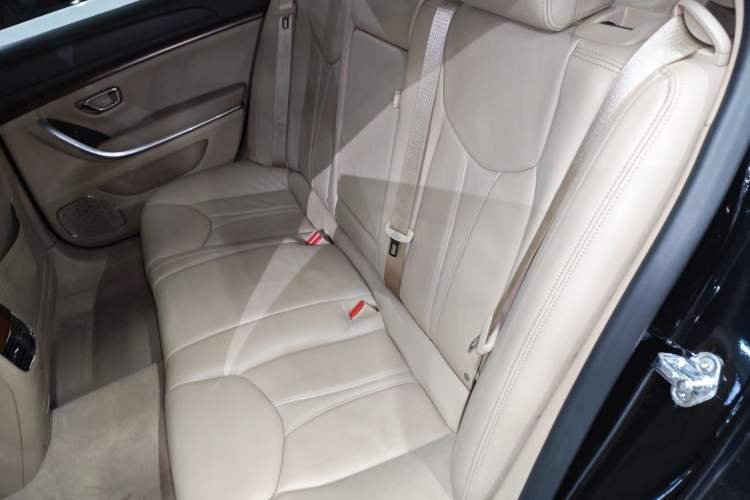 Used Roewe 950 2015 1.8T Luxury Edition
