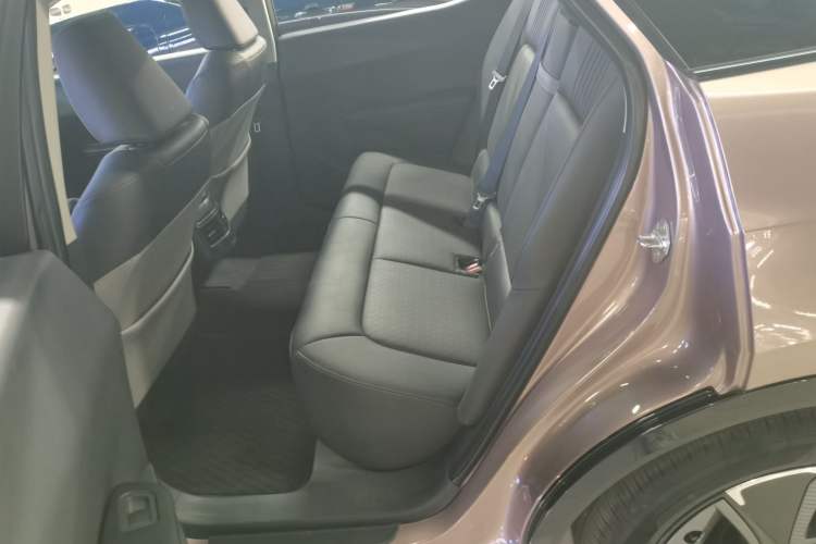 Used Toyota bZ3 2023 616 km Long-Range Premium
