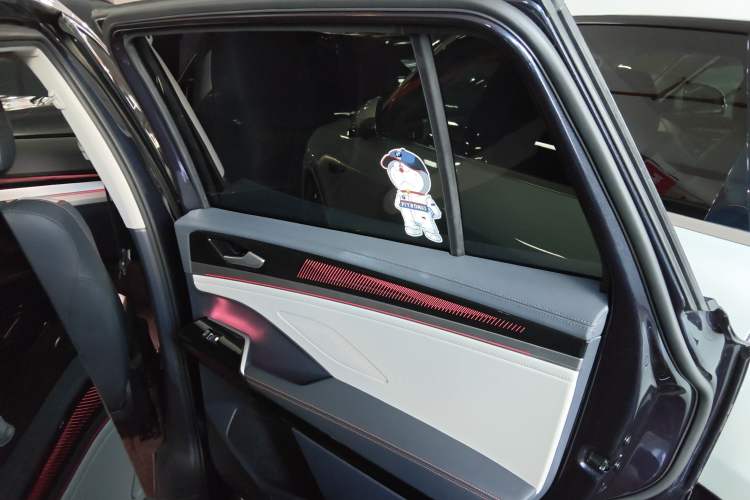 Used Volkswagen ID.6 CROZZ 2022 Long-Range PRO Edition
