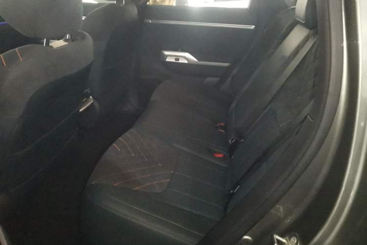 Used  G318 2024 Four-Wheel-Drive Air Suspension Model