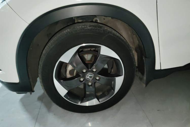 Used Honda Vezel 2015 1.8L CVT 2WD Luxury Model