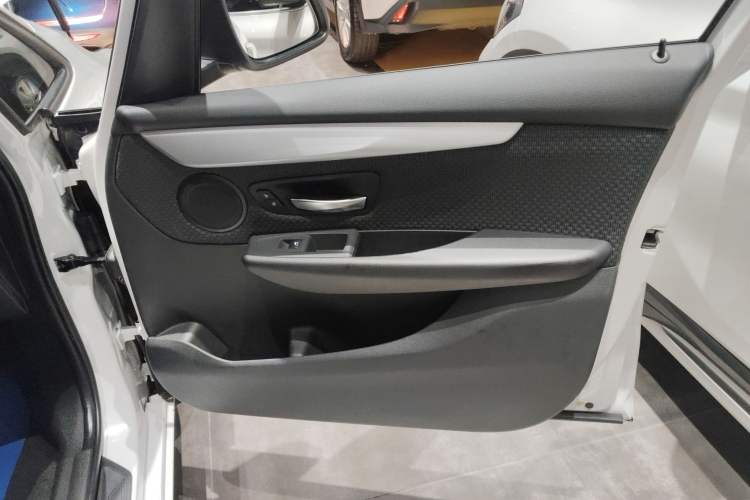 Used BMW 2 Series Active Tourer 2016 218i Fashion Model
