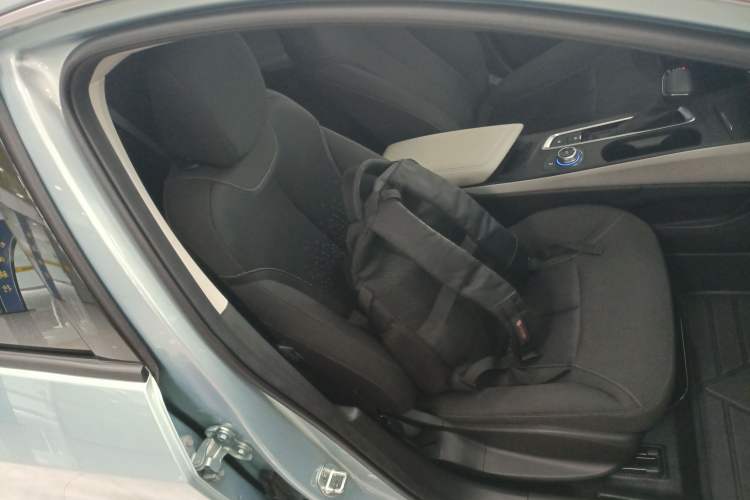 Used Buick Velite 6 2022 Plug-in Hybrid Connected Fashion Model
