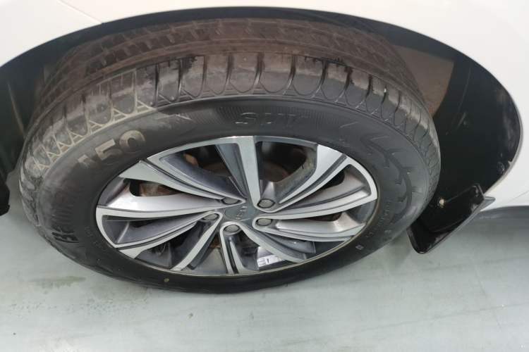 Used Geely Auto Vision X6 2020 1.4T CVT Luxury Edition
