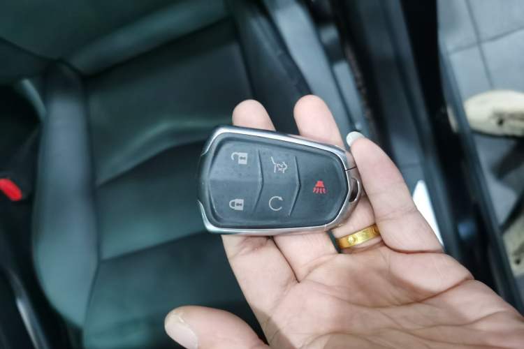 Used Cadillac XT5 2016 25T Luxury Model
