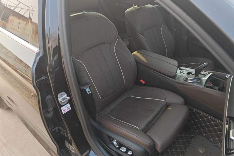 Used BMW 5 Series New Energy 2021 535Le Pioneer Edition M Sport Package
