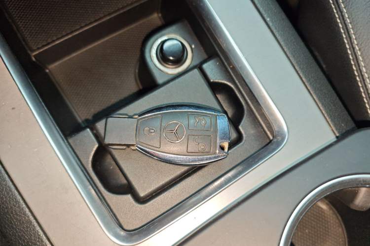 Used Mercedes-Benz GLK-Class 2015 GLK 300 4MATIC Fashion Edition Ultimate Version
