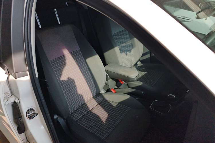 Used Volkswagen Polo 2014 1.4L Automatic Comfort Edition
