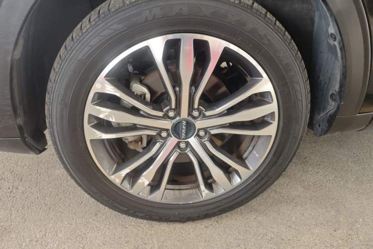 Used Haval F7 2019 2.0T Two-Wheel Drive i-Van China V standard
