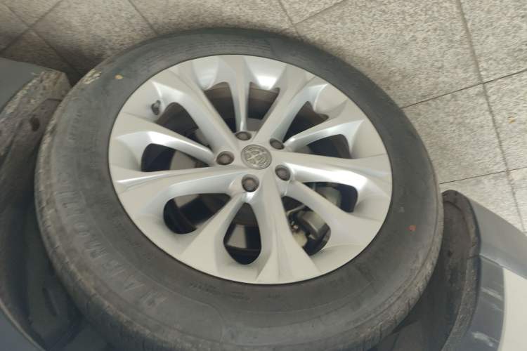 Used Brilliance V3 2015 1.5L Manual Comfort Model
