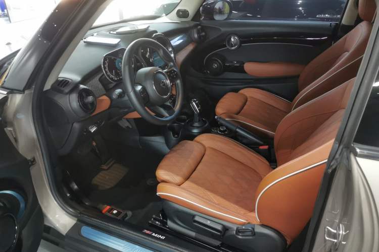 Used  MINI 2022 2.0T COOPER S Classic Edition
