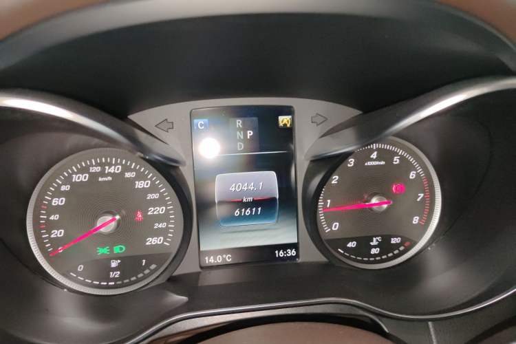 Used Mercedes-Benz GLC 2018 Refreshed GLC 300 4MATIC Dynamic Edition