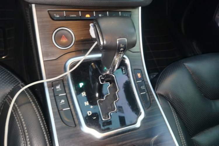 Used Land X7 2015 2.0T Panoramic Prestige Edition
